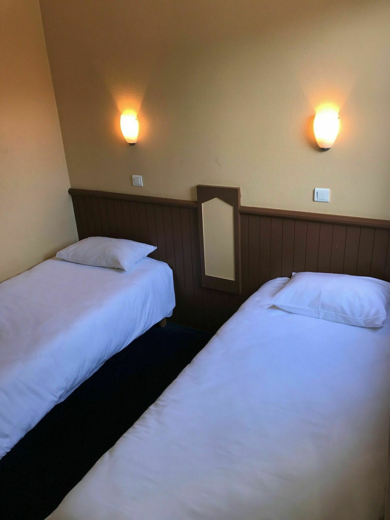 Halt Hotel Montpellier Exteriör bild
